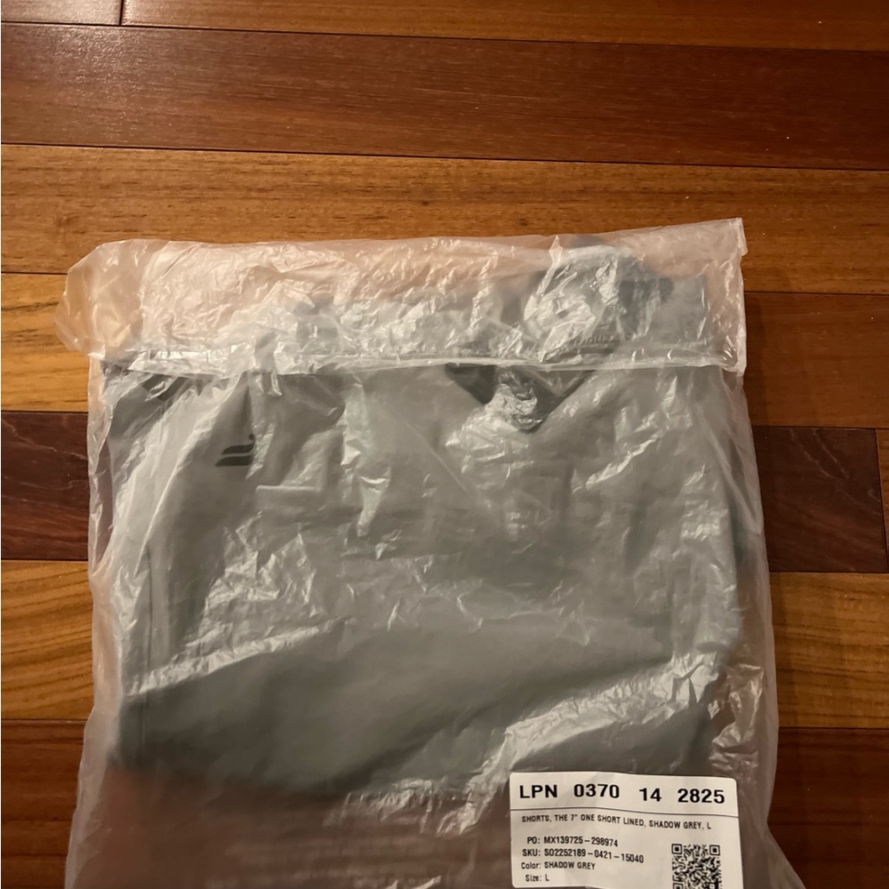 NWT Fabletics “The One 7” Shorts Lined”, Size L